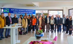 Şermin Aksu’nun “Kocaeli’nden Cambridge’ye Uzanan Başarı Hikayesi”  Fotoğraf Sergisine Büyük İlgi